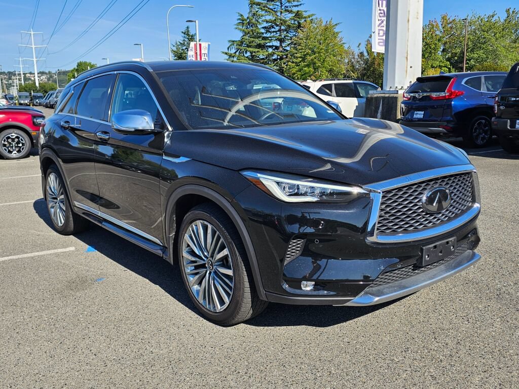 Used 2024 INFINITI QX50 Autograph w/ Accent Package AWD/4WD image 3