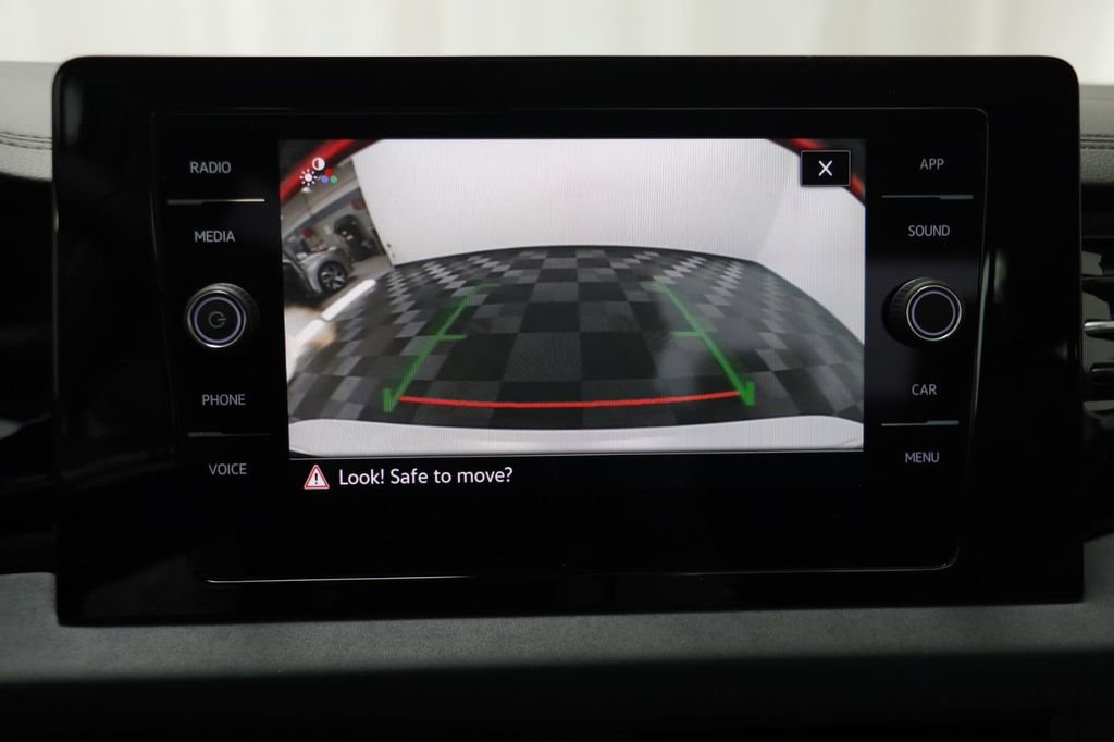 New 2026 Volkswagen Jetta SE FWD image 10