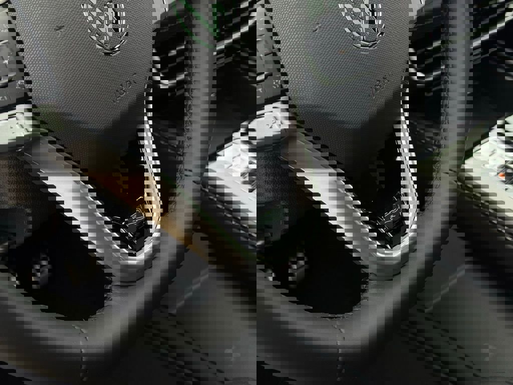 New 2026 Volkswagen Atlas Cross Sport SEL Premium R-Line image 22