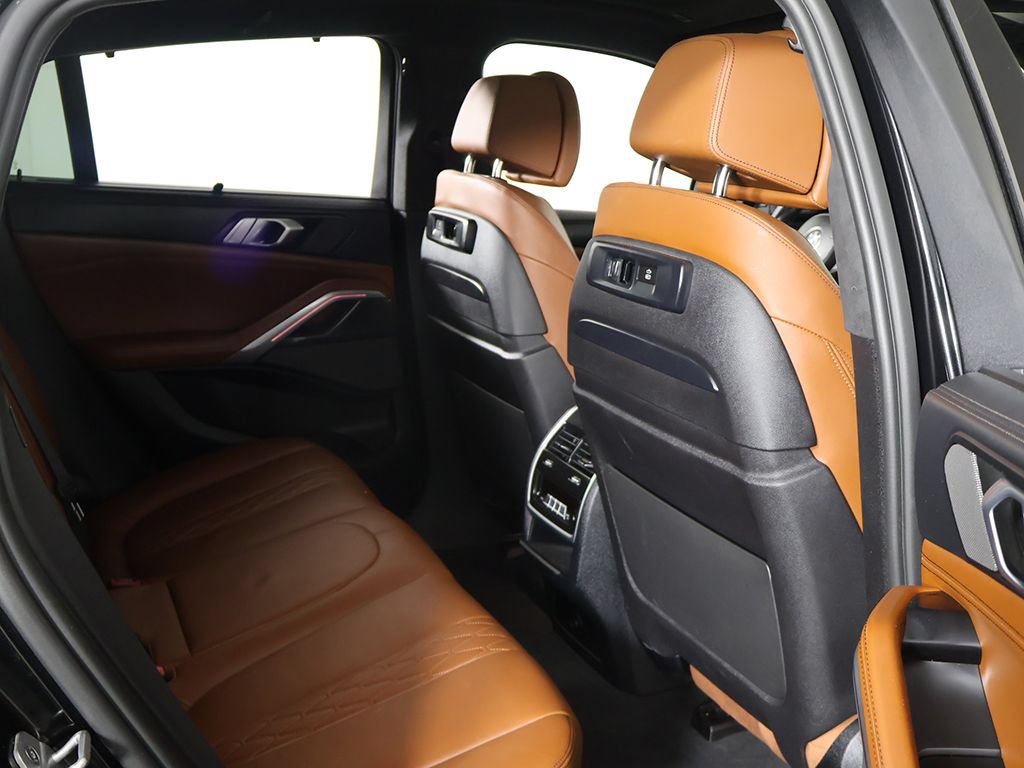 Used 2023 BMW X6 M50i w/ Executive Package AWD/4WD image 31