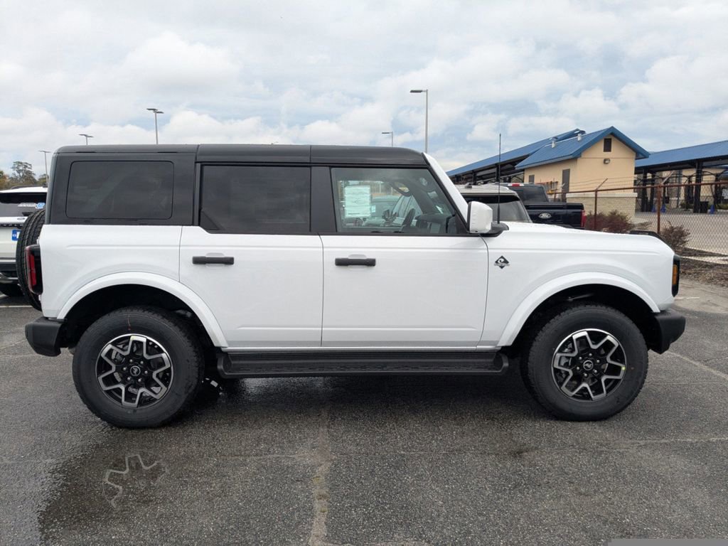 New 2026 Ford Bronco Outer Banks image 3