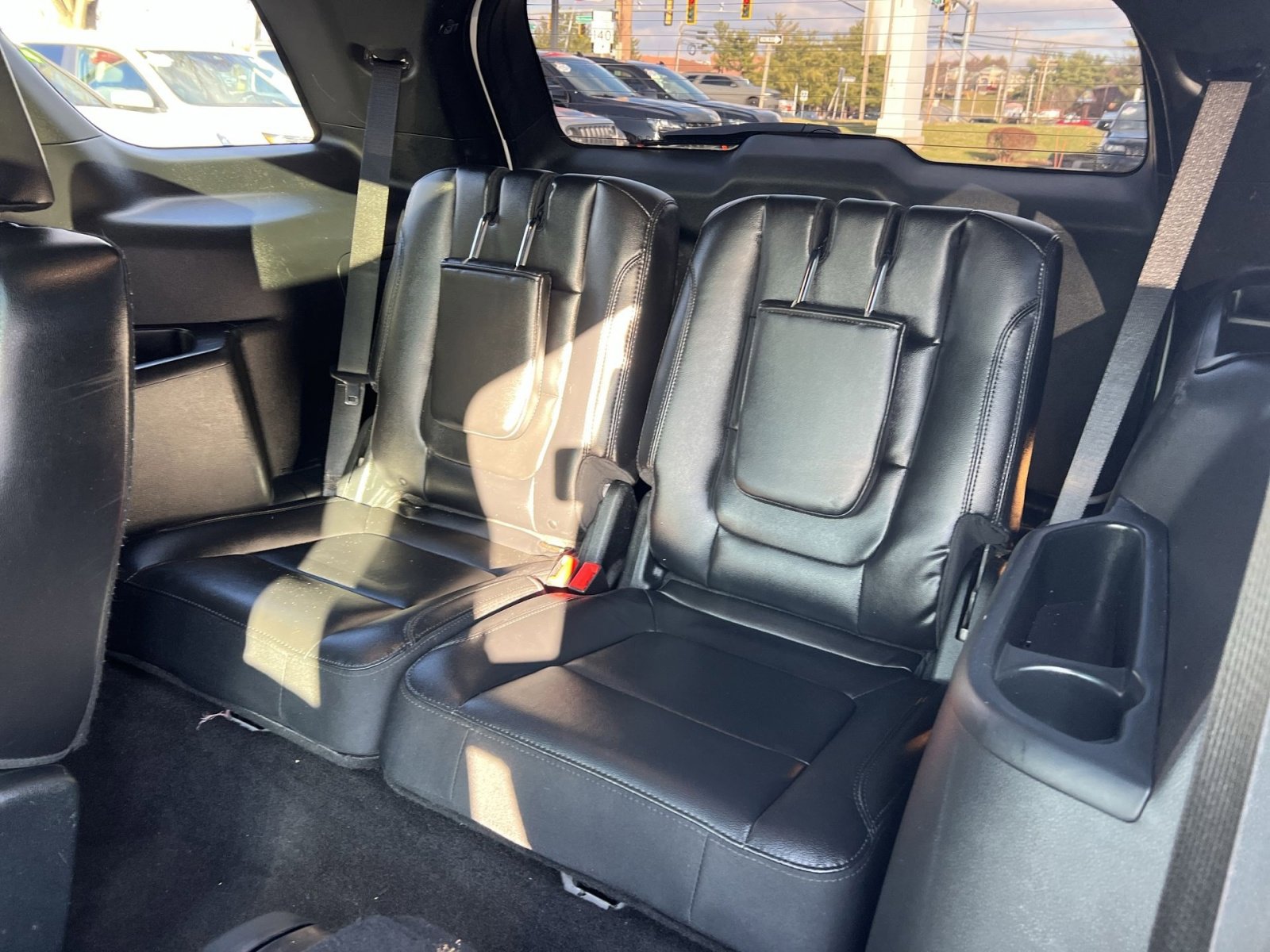 Used 2018 Ford Explorer XLT w/ Equipment Group 202A image 26