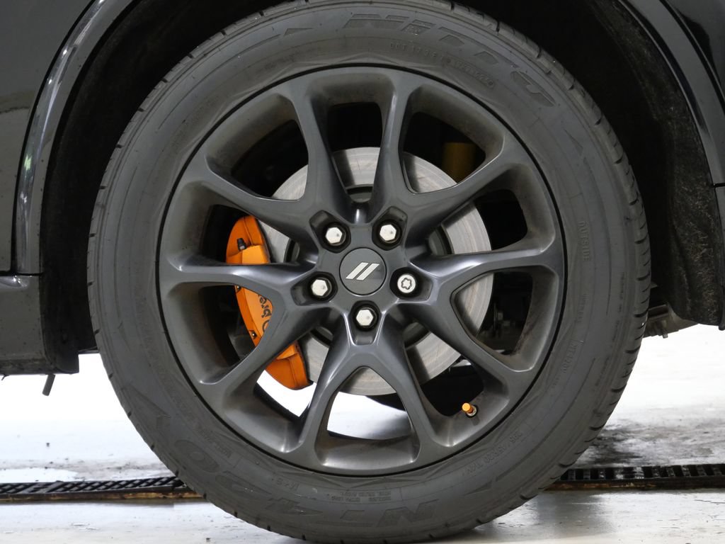 Used 2023 Dodge Durango R/T w/ Hemi Orange Plus Package AWD/4WD image 10