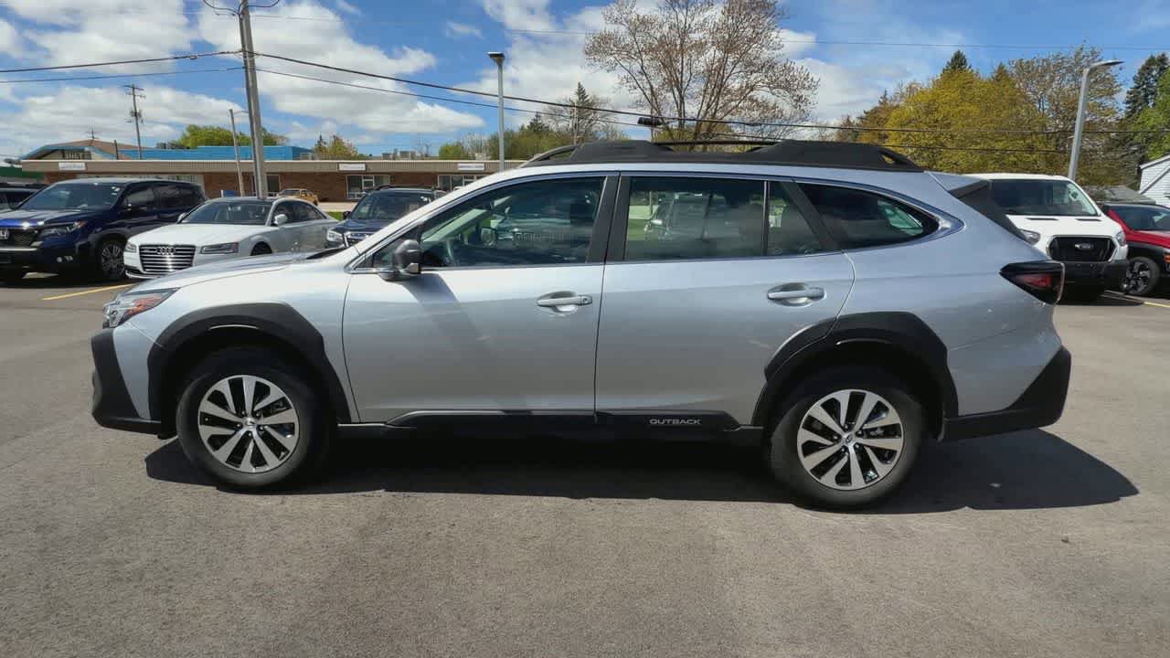 Certified 2024 Subaru Outback AWD/4WD image 5