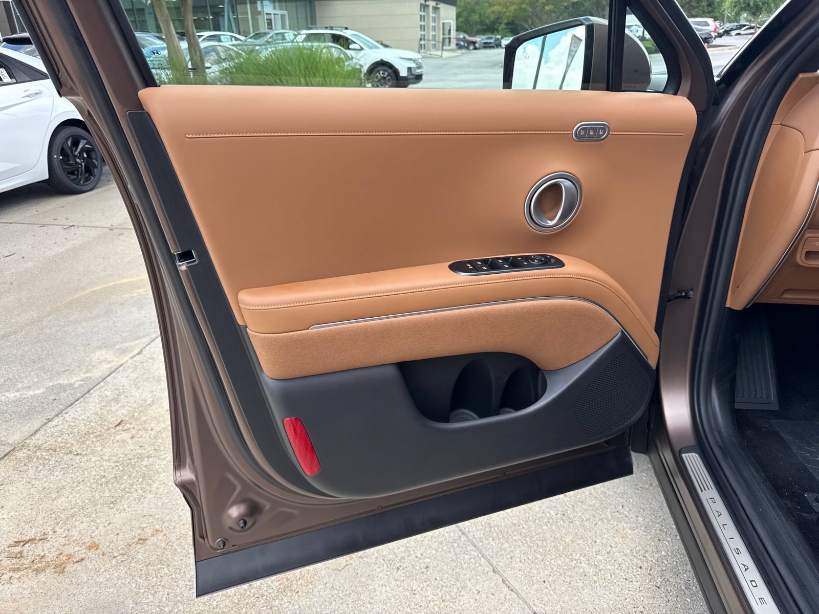 New 2026 Hyundai Palisade Calligraphy FWD image 11