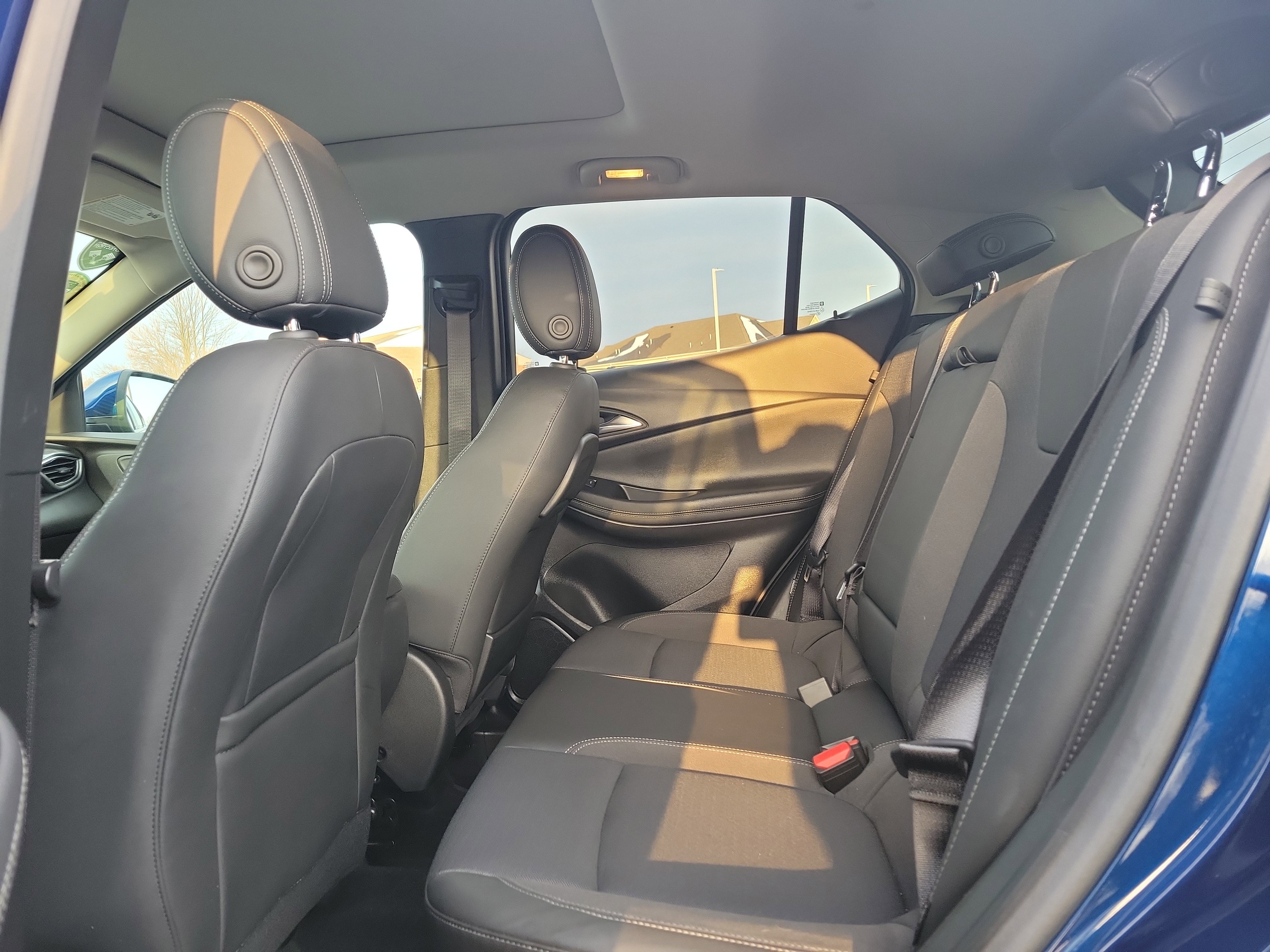 Used 2023 Buick Encore GX Select w/ Experience Buick Package image 11