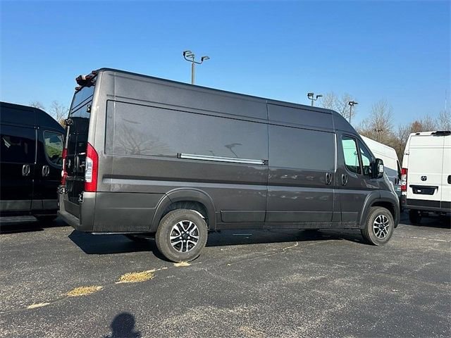 New 2026 RAM ProMaster 3500 w/ Quick Order Package 22G SLT image 5