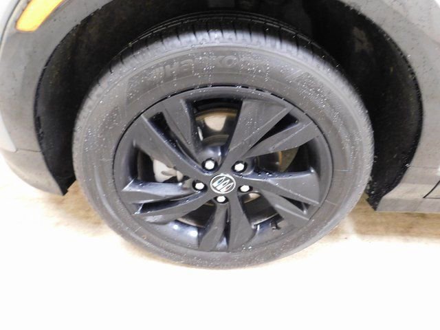 Used 2024 Buick Encore GX Sport Touring image 11