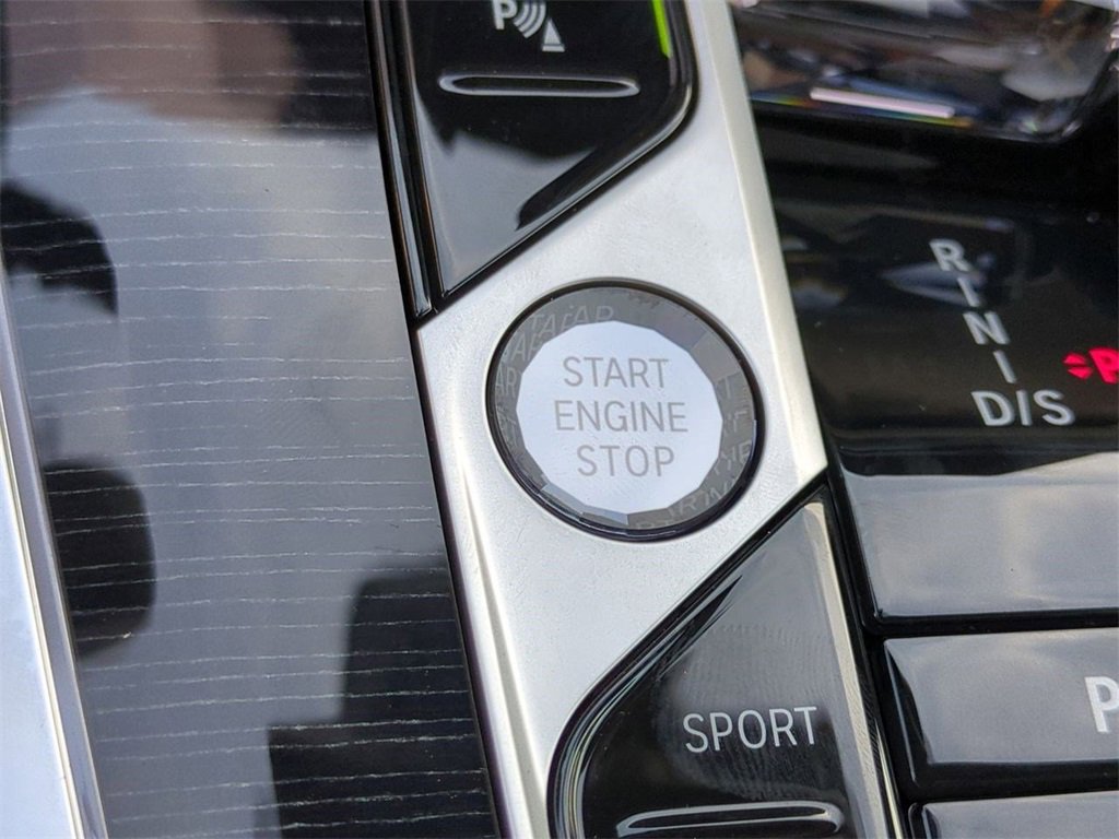 New 2026 BMW X7 M60i image 27