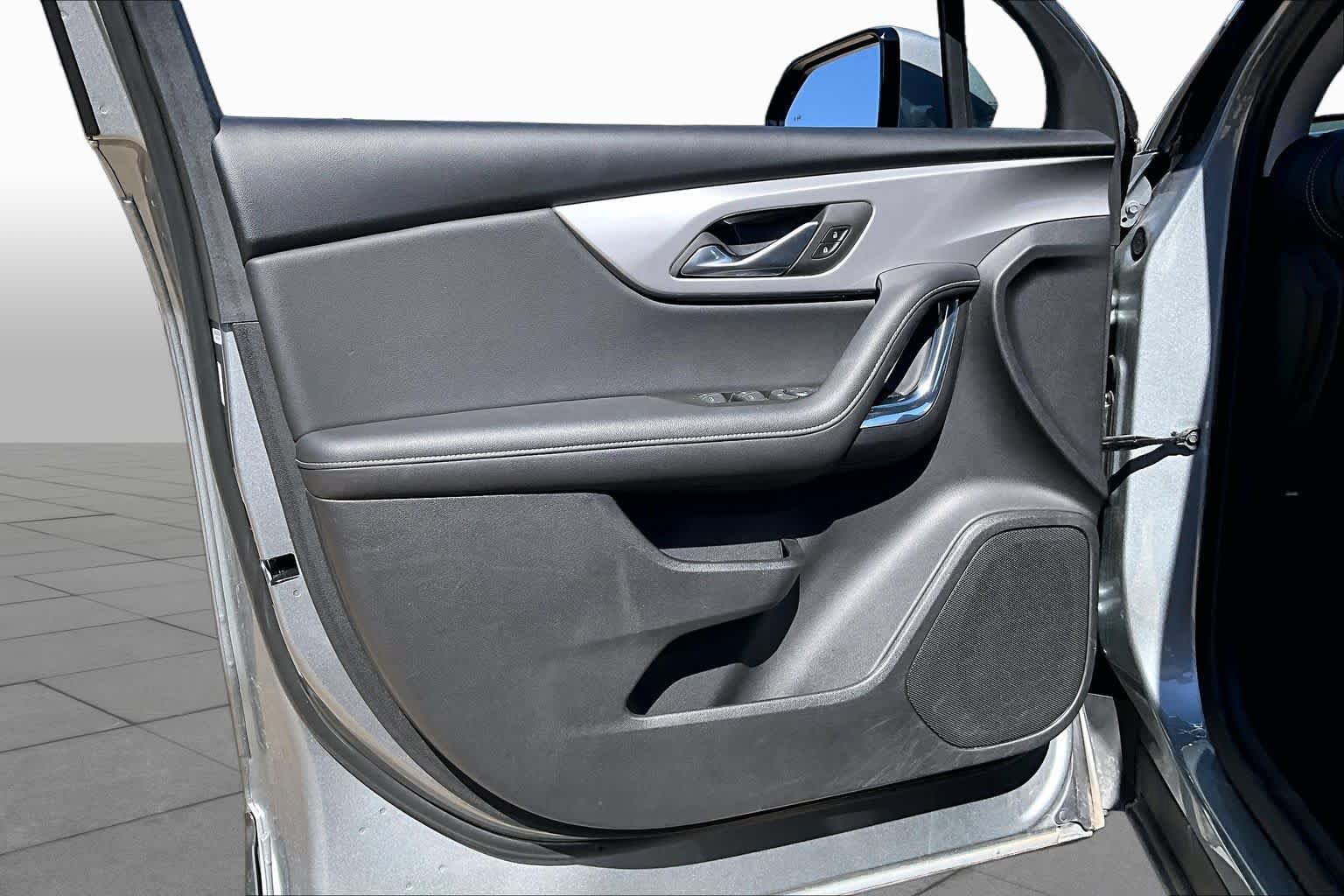 Used 2026 Chevrolet Blazer LT FWD image 24