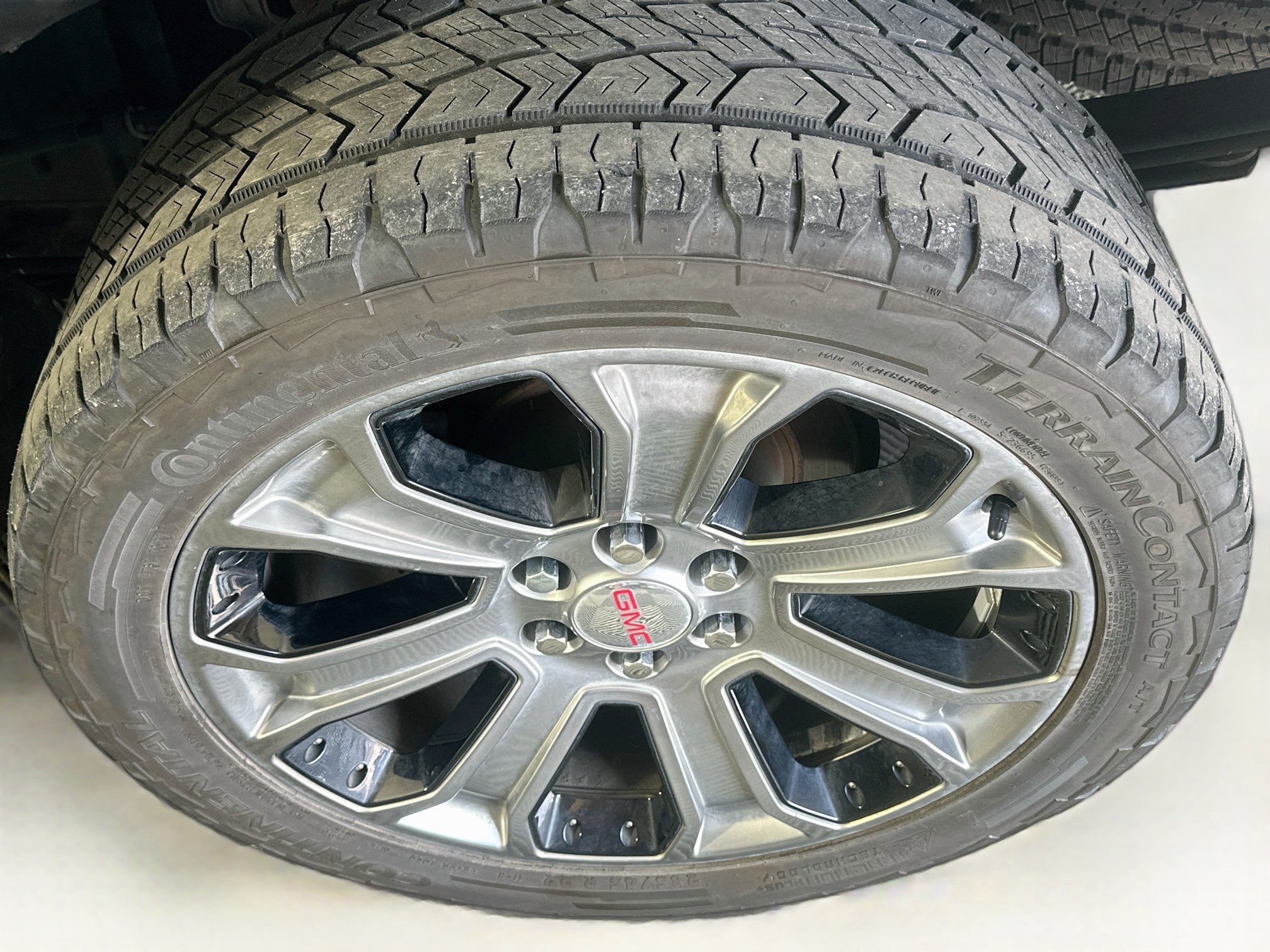 Used 2018 GMC Sierra 1500 Denali AWD/4WD image 11