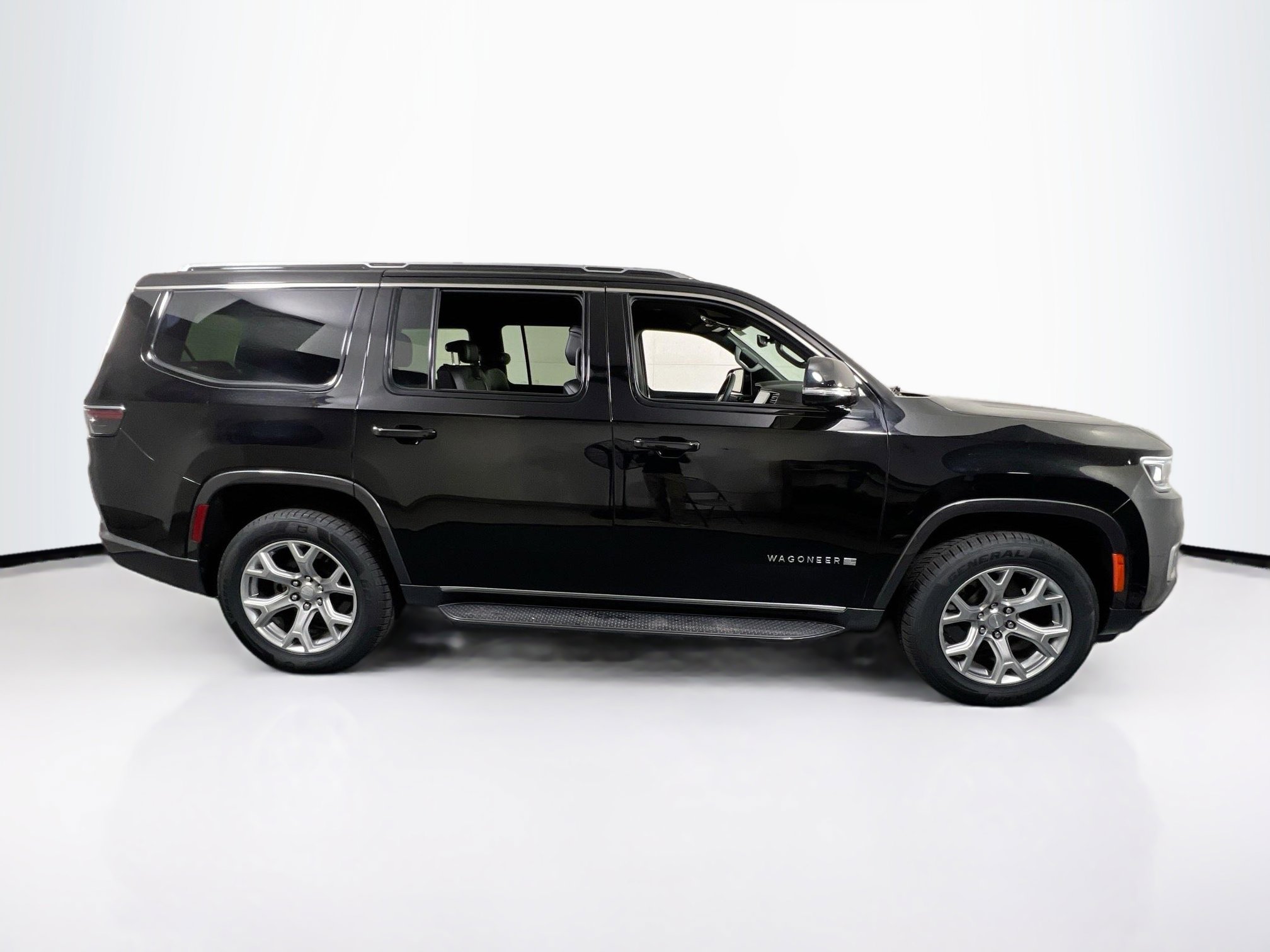 Used 2022 Jeep Wagoneer Series II AWD/4WD image 4