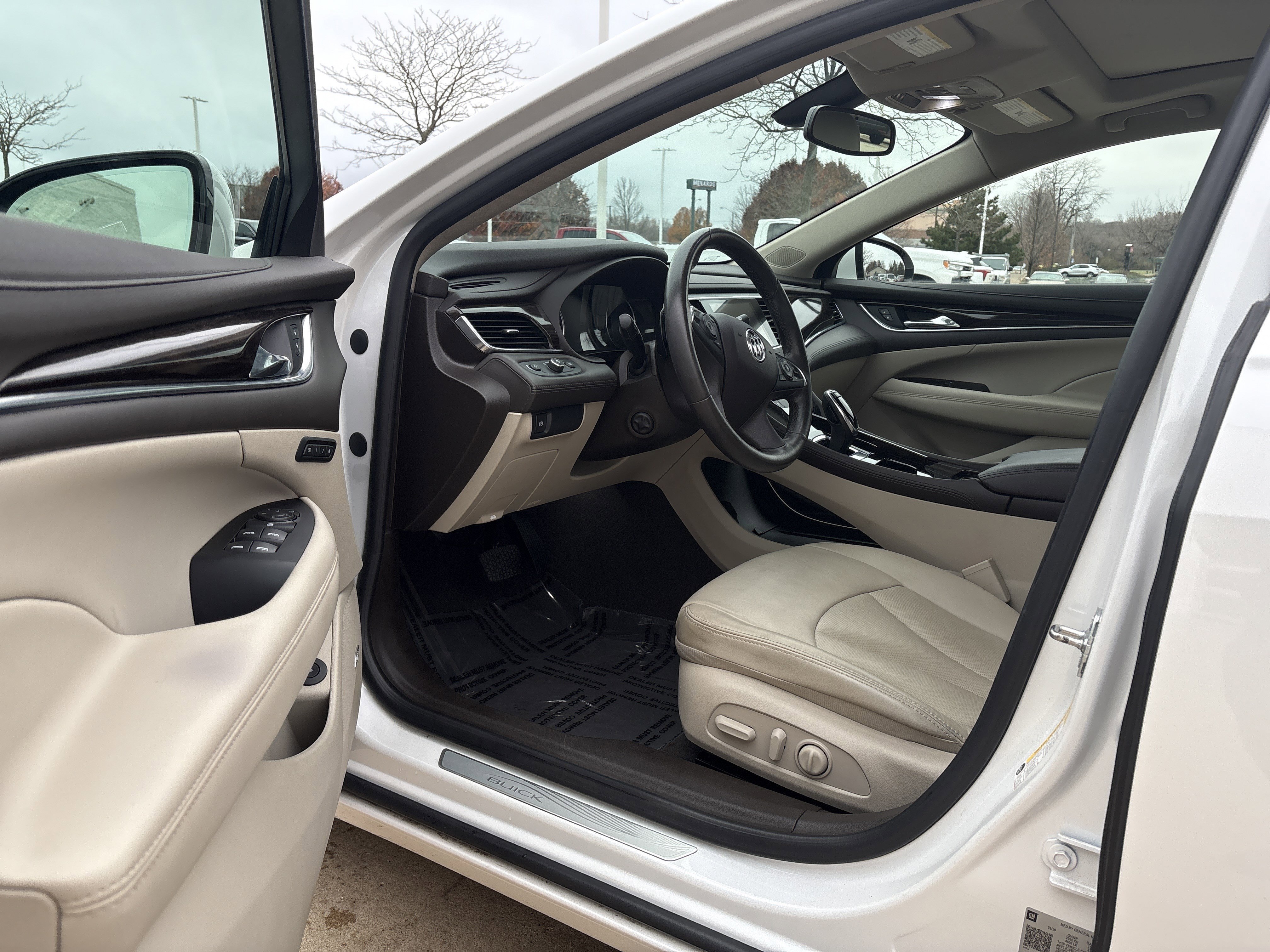 Used 2019 Buick LaCrosse Essence w/ Sun and Shade Package image 10