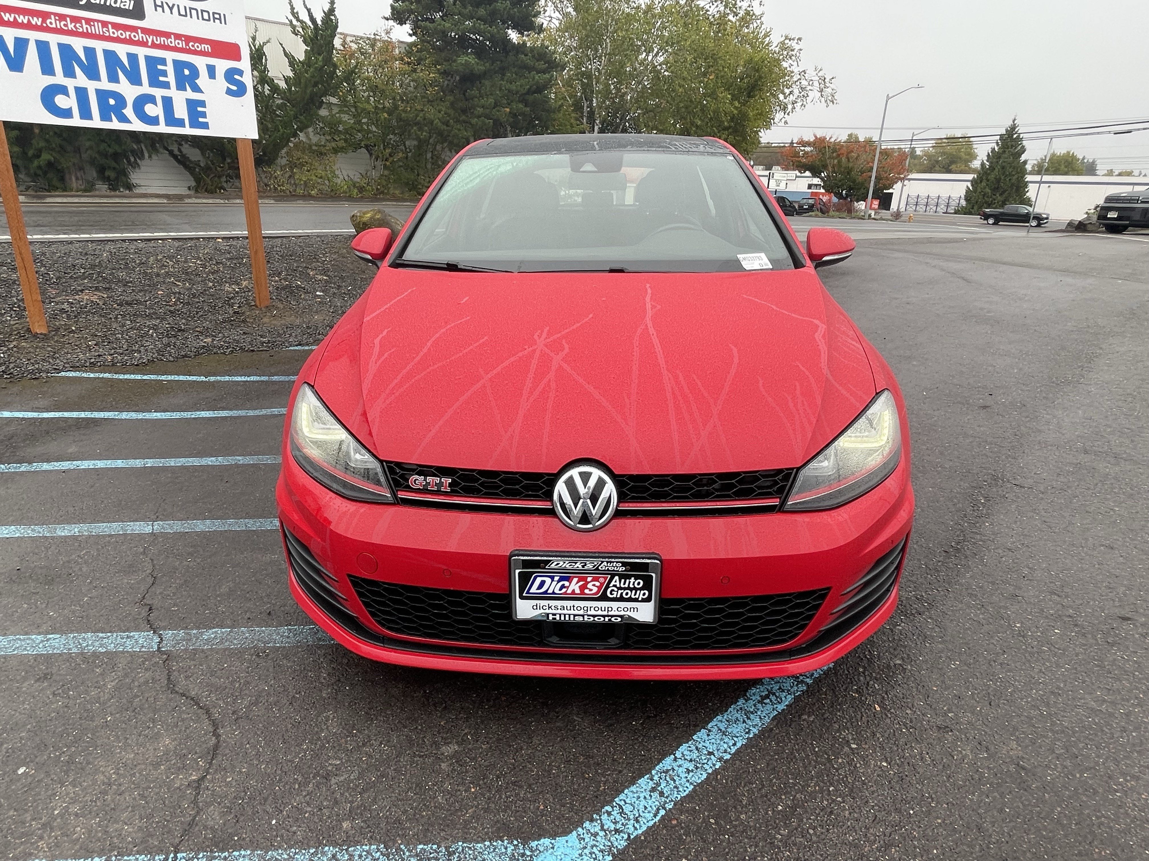 Used 2016 Volkswagen GTI SE w/ Driver Assistance Package FWD image 8
