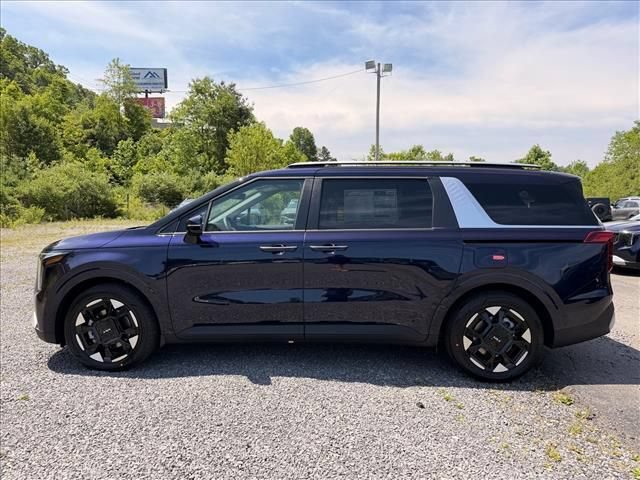 New 2026 Kia Carnival EX FWD image 4