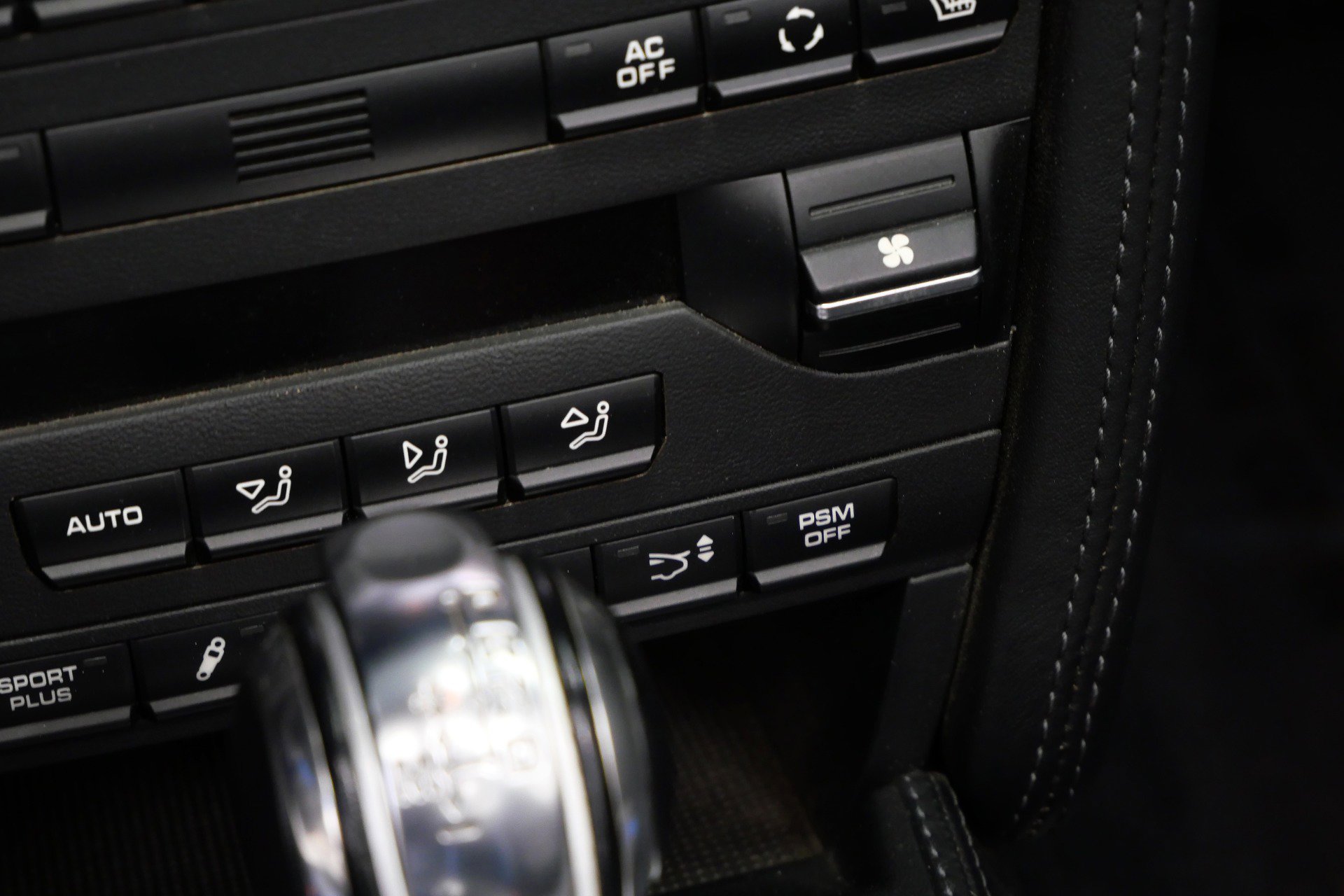 Used 2011 Porsche 911 Speedster image 36