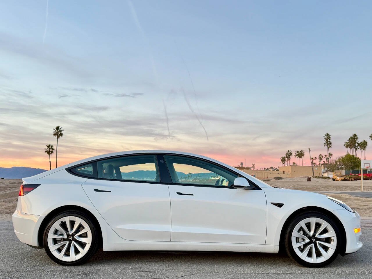 Used 2023 Tesla Model 3 Standard Range RWD image 5