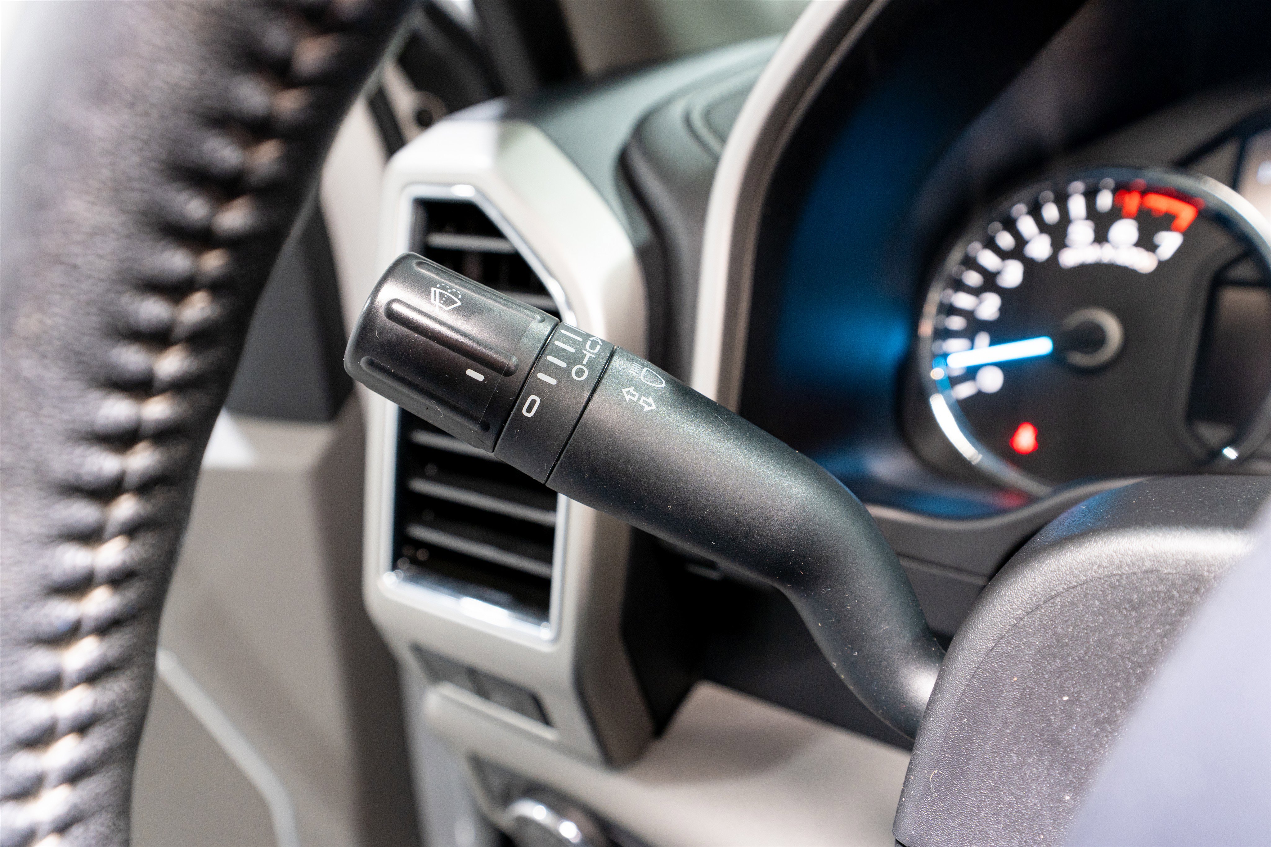 Used 2020 Ford F150 Lariat w/ Equipment Group 502A Luxury image 34