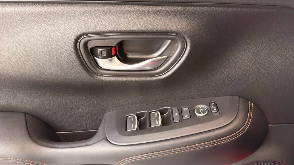 Certified 2026 Honda HR-V Sport image 33
