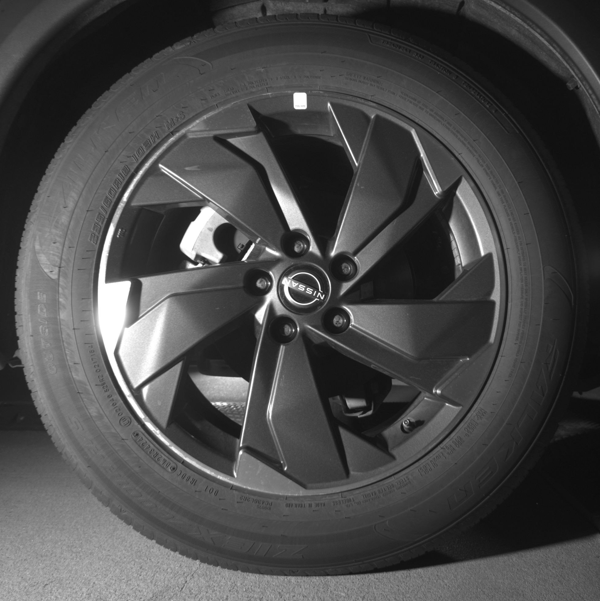 Used 2025 Nissan Rogue SV FWD image 15