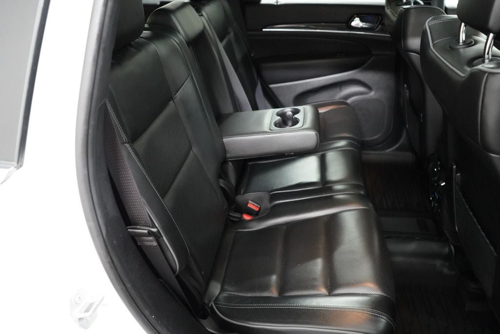 Used 2020 Jeep Grand Cherokee Overland AWD/4WD image 30