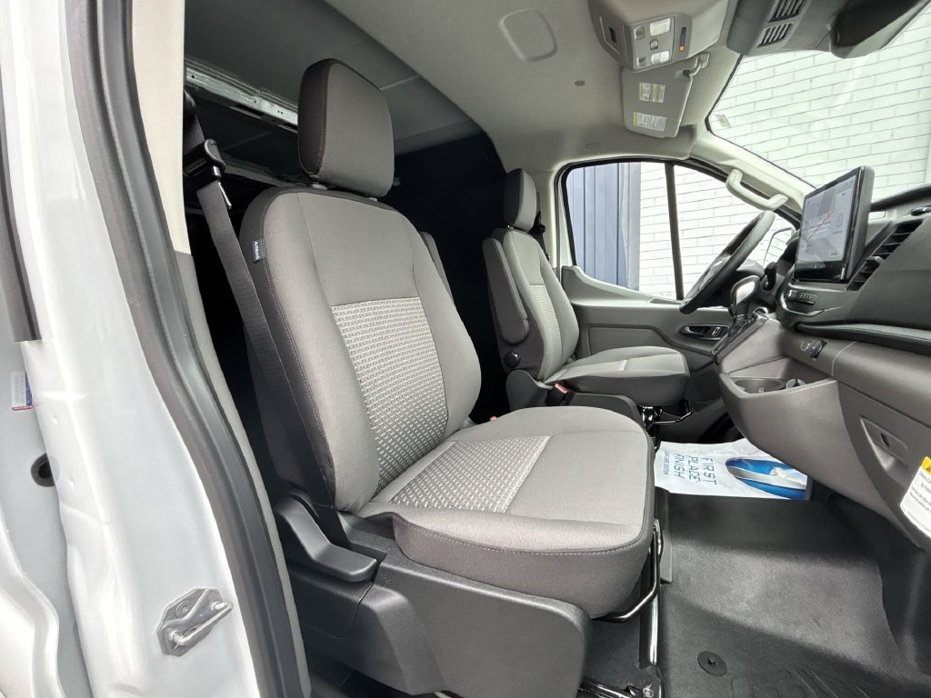 New 2026 Ford Transit 150 Low Roof w/ Load Area Protection Package RWD image 26