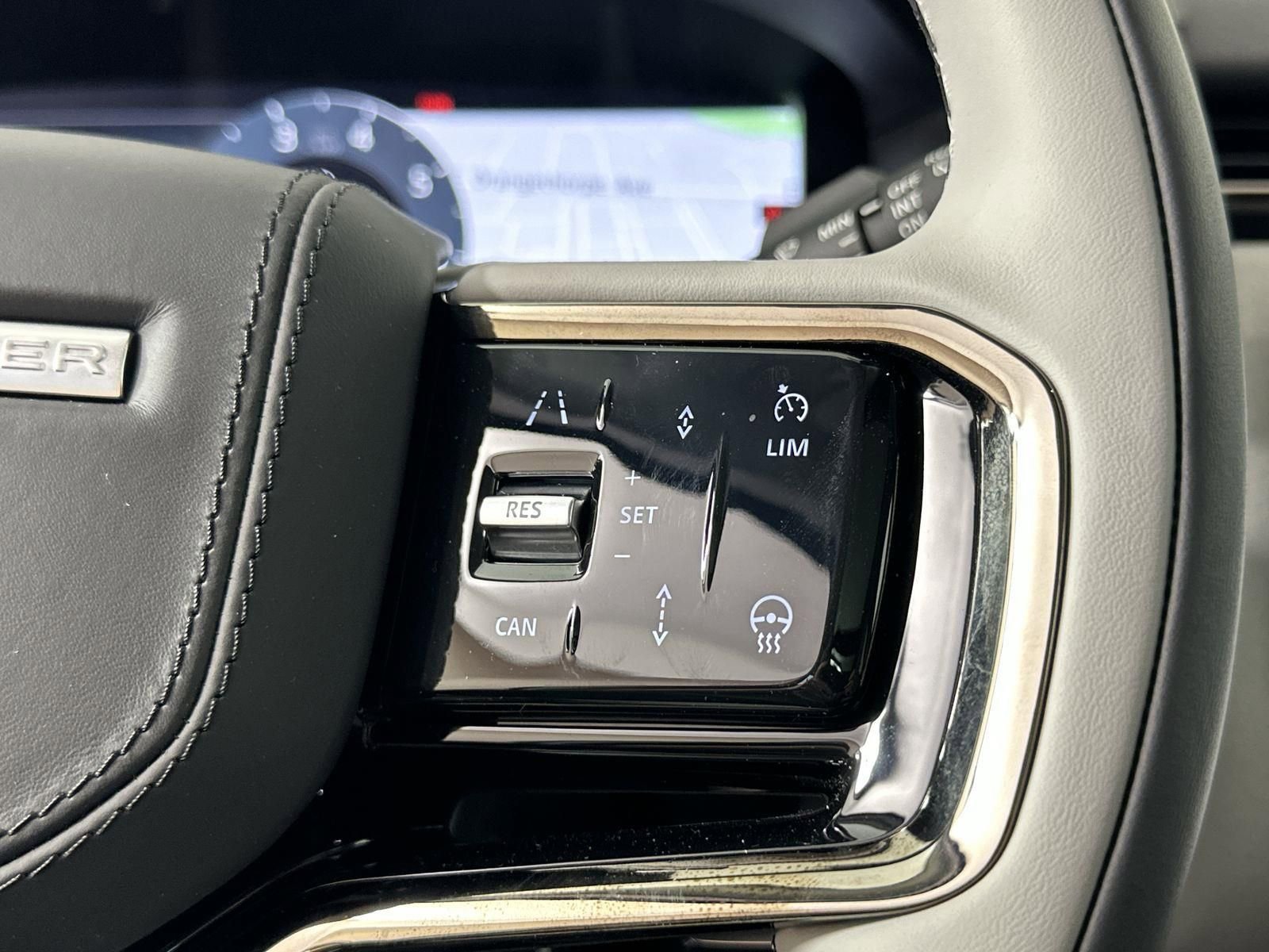 Certified 2024 Land Rover Range Rover Velar S image 22