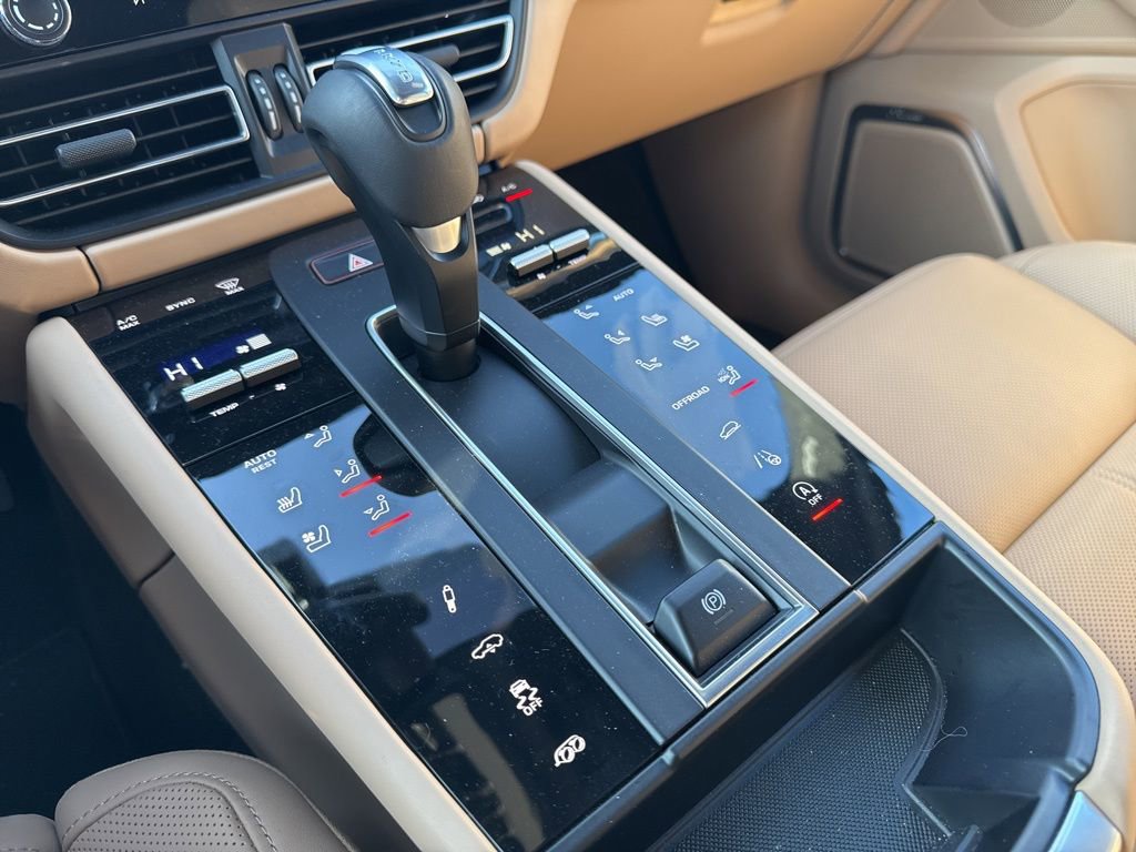 Used 2024 Porsche Macan GTS image 14