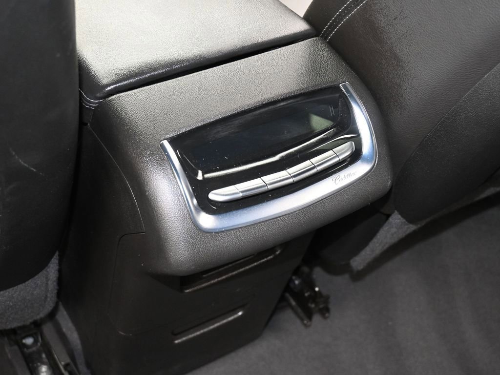 Used 2023 Cadillac XT6 Luxury image 37