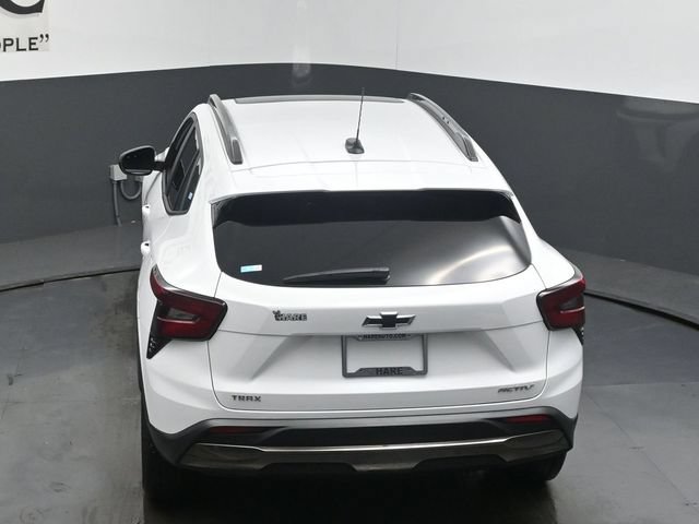 Used 2026 Chevrolet Trax ACTIV w/ Sunroof Package FWD image 58