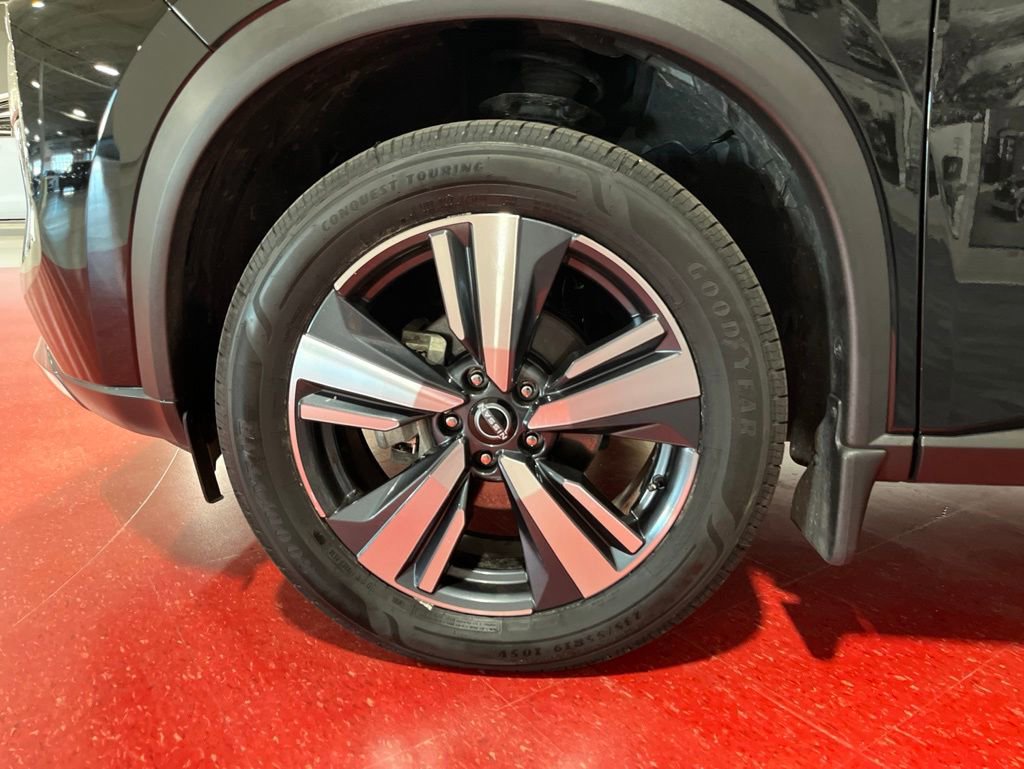 Used 2023 Nissan Rogue SL AWD/4WD image 11