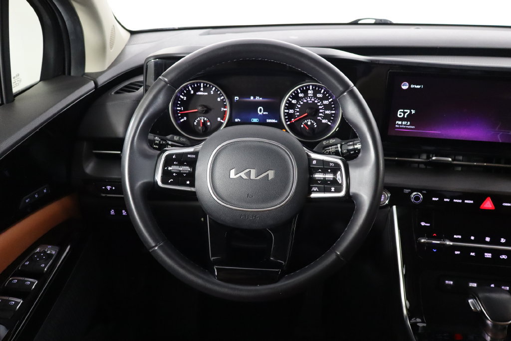 Used 2022 Kia Carnival SX FWD image 7