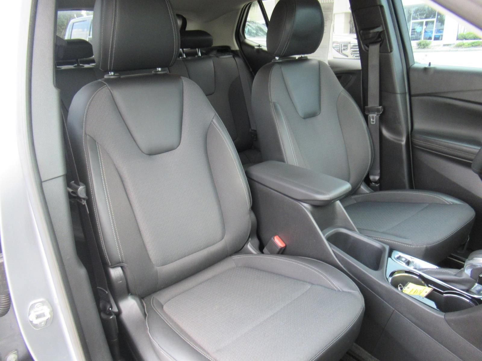Used 2023 Buick Encore GX Select w/ Sport Touring Package FWD image 9