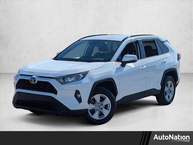 Used 2021 Toyota RAV4 XLE image 1