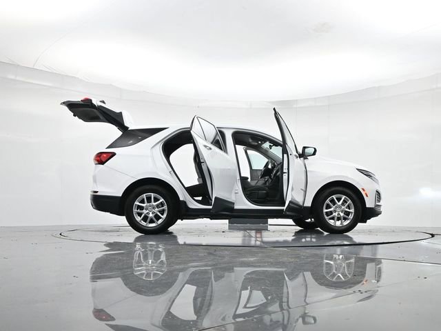 Used 2022 Chevrolet Equinox LT image 48