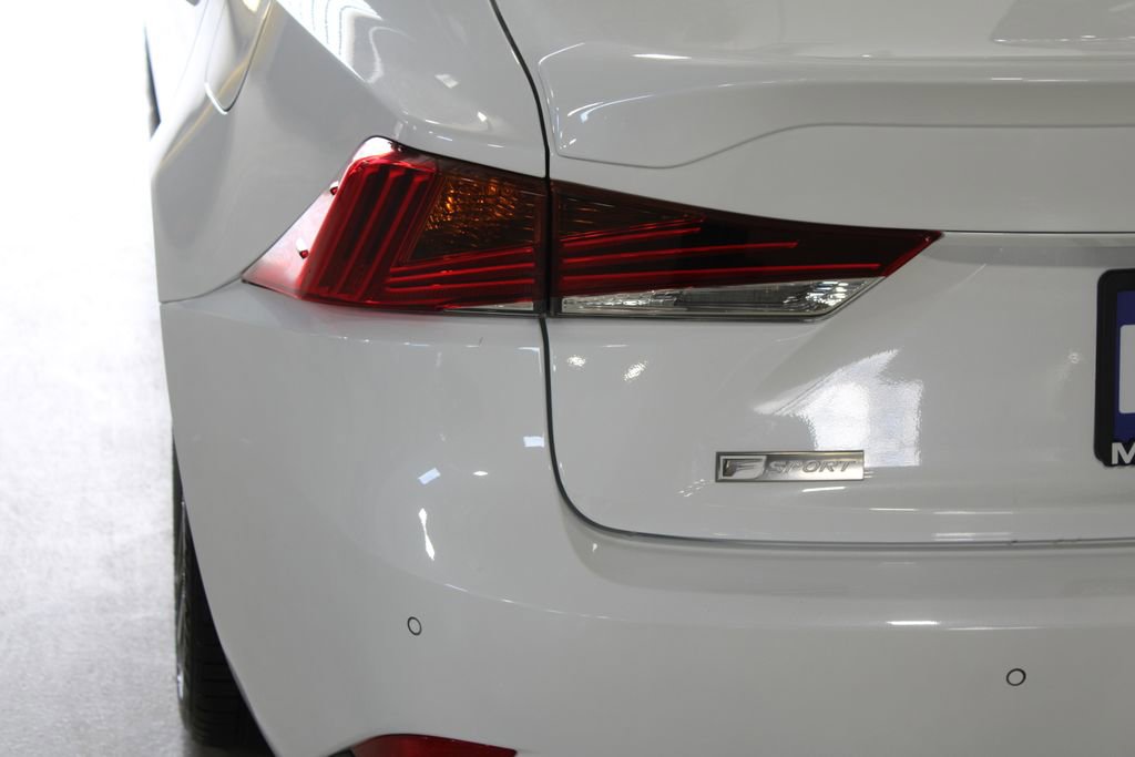 Used 2020 Lexus IS 300 F Sport w/ F Sport Package image 43