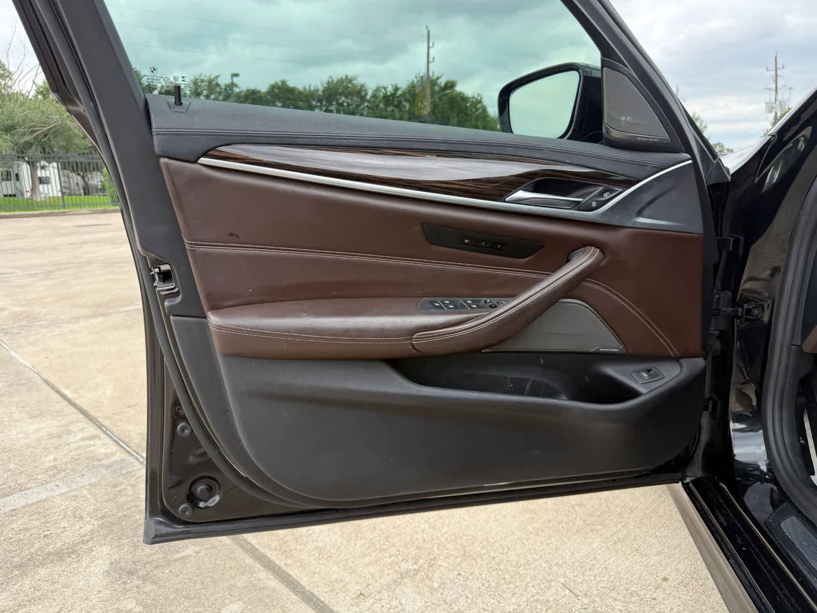 Used 2017 BMW 540i RWD image 17