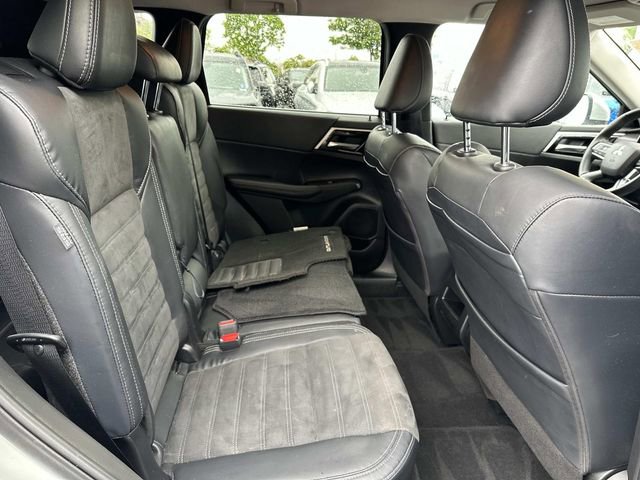 Used 2023 Mitsubishi Outlander SE AWD/4WD image 13