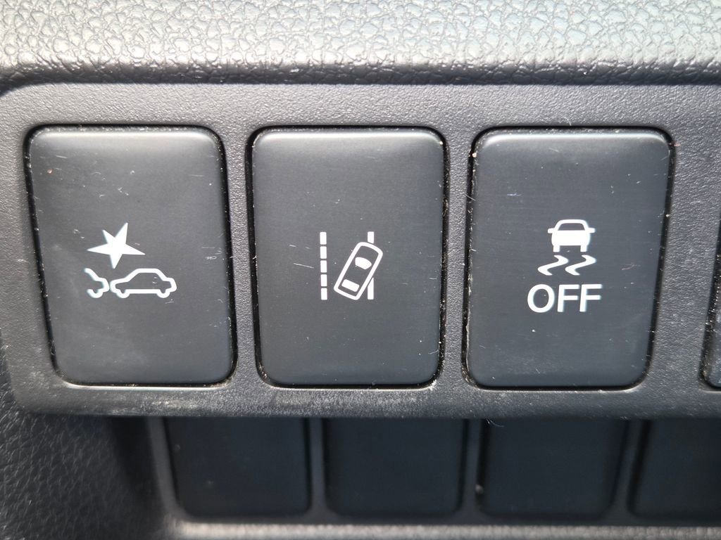 Used 2023 Mitsubishi Eclipse Cross ES AWD/4WD image 15