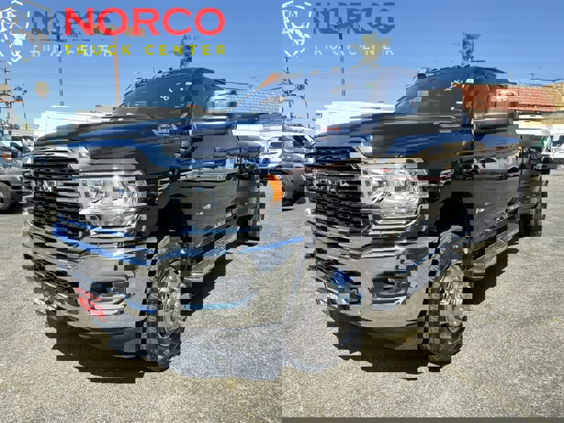 Used 2024 RAM 3500 Big Horn image 4