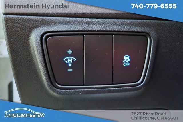 Used 2023 Hyundai Tucson SE image 17