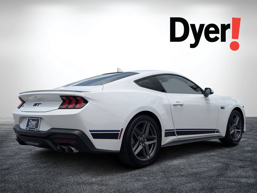 Used 2025 Ford Mustang GT Premium RWD image 3