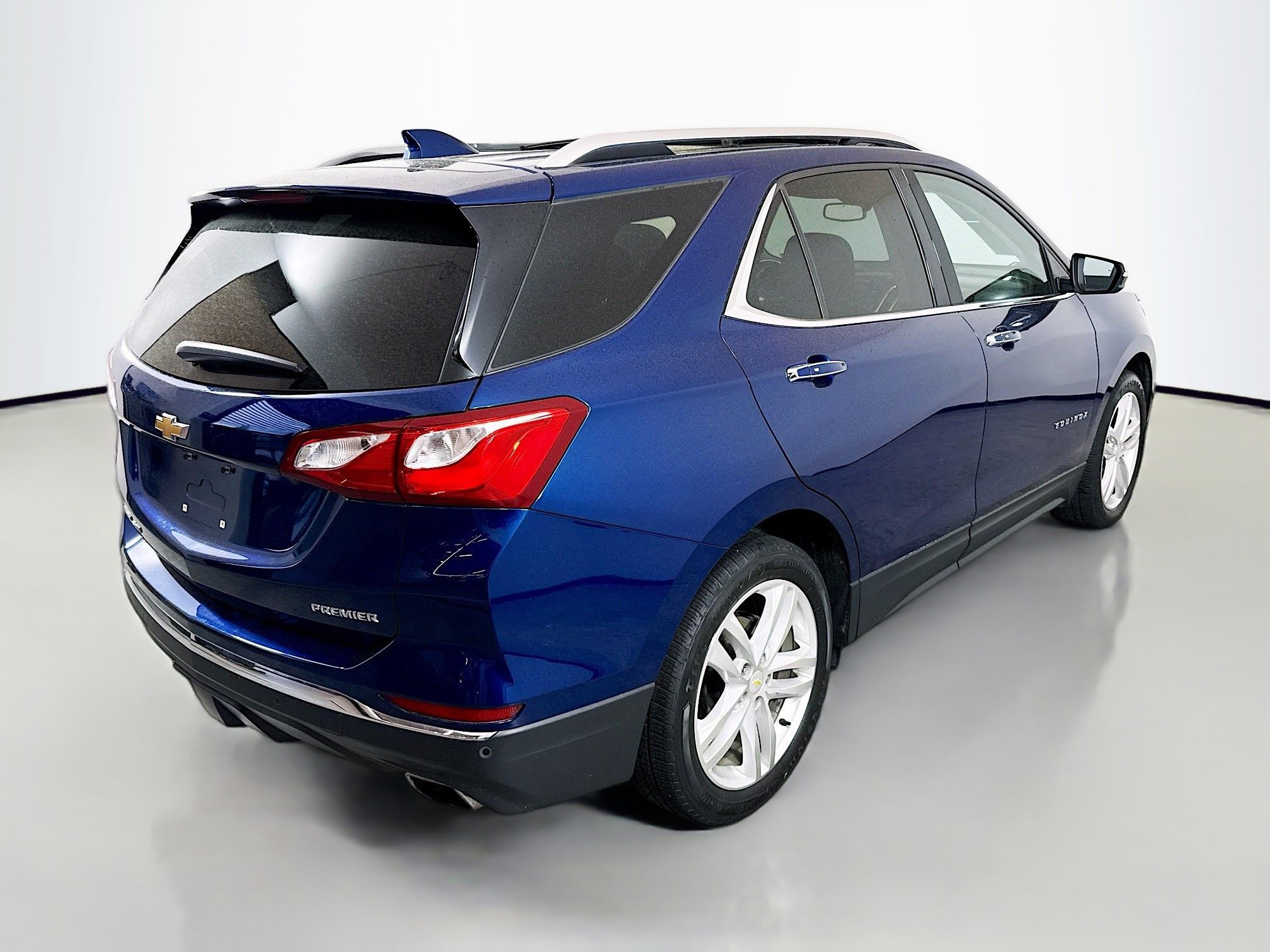 Used 2019 Chevrolet Equinox Premier image 7