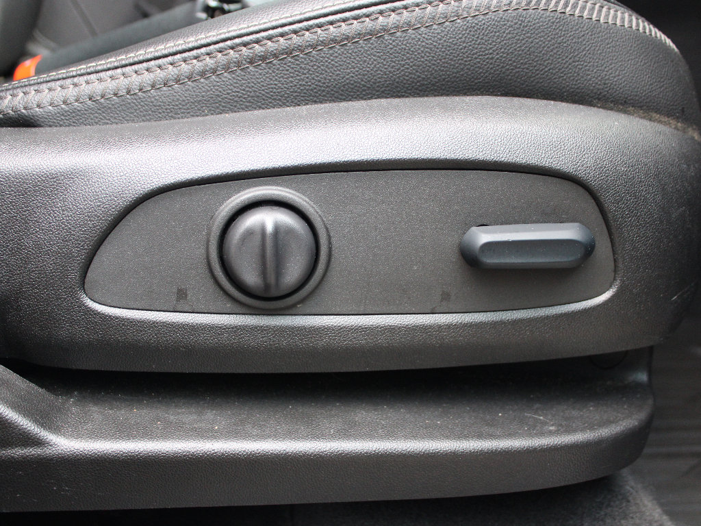 Certified 2022 GMC Terrain Denali w/ LPO, 'HIT The Road' Package image 34