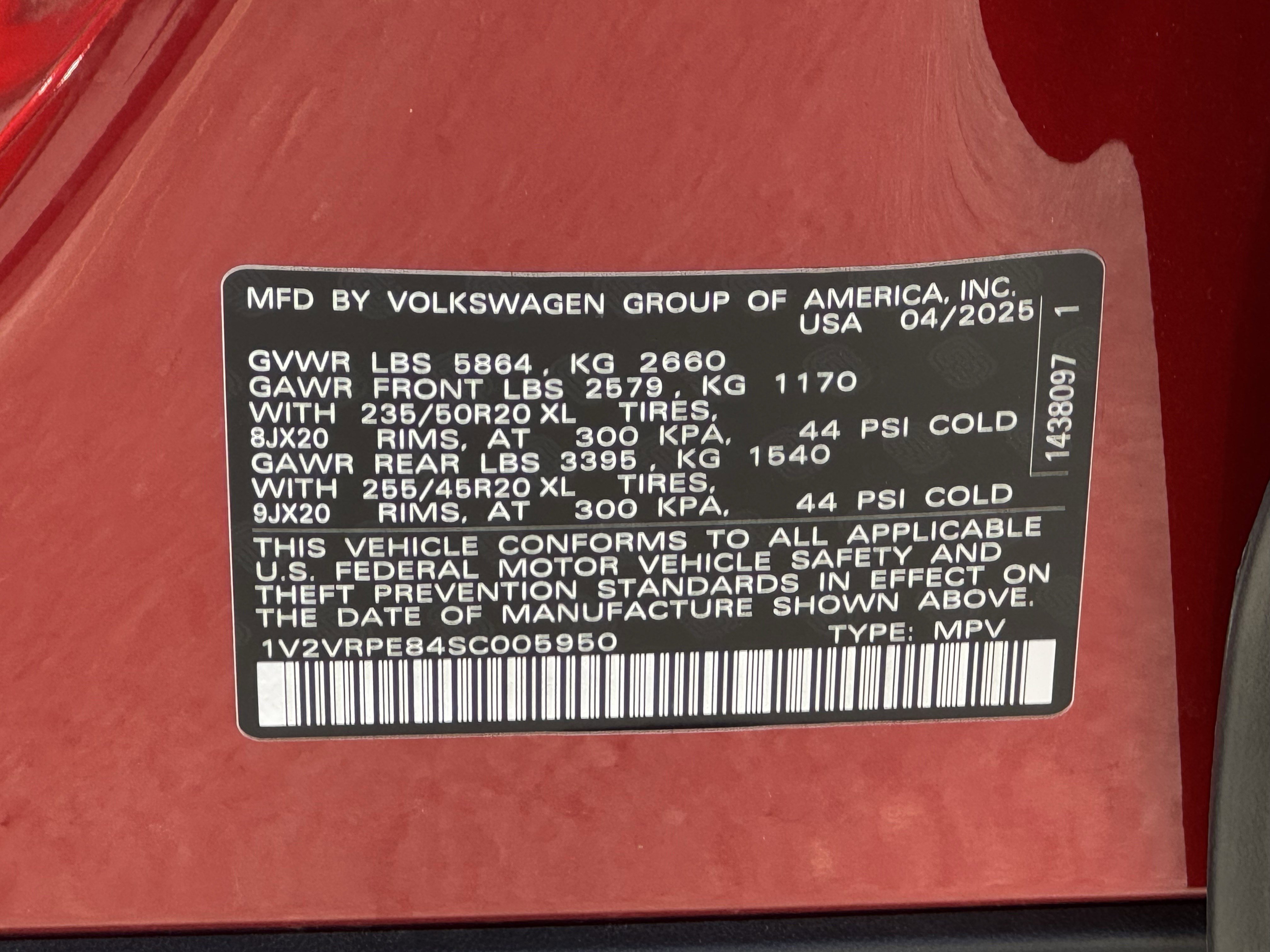 Certified 2025 Volkswagen ID.4 Pro S image 40