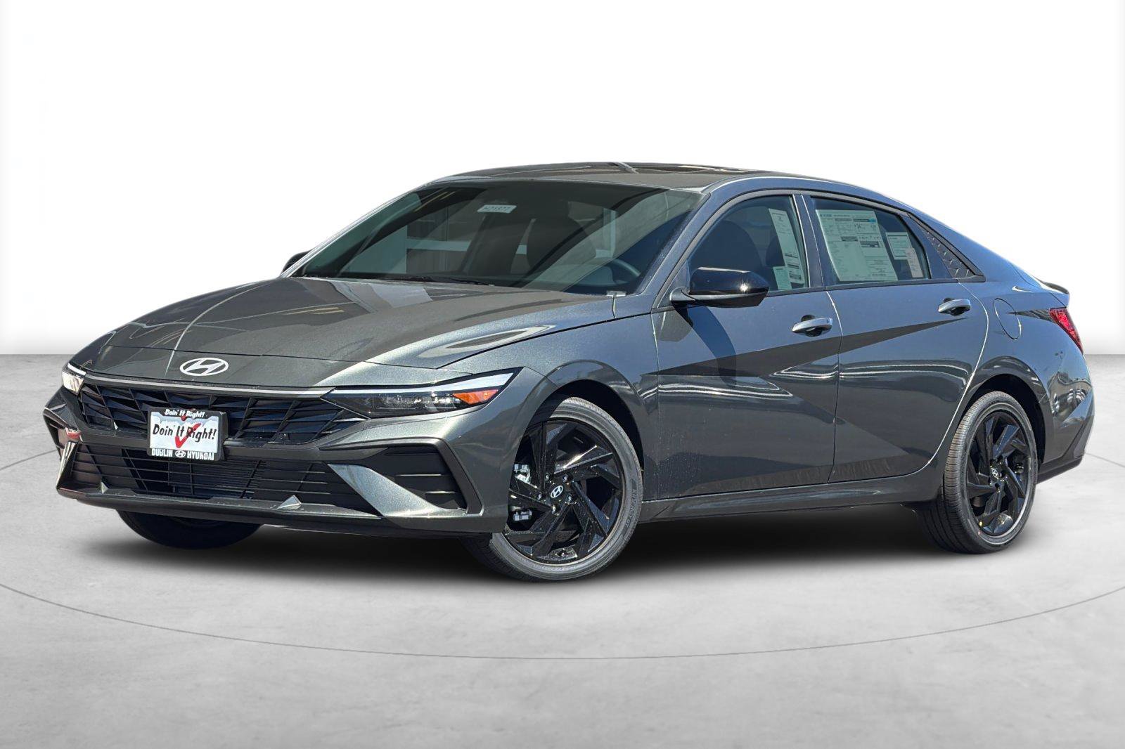 New 2026 Hyundai Elantra SEL Sport FWD image 2