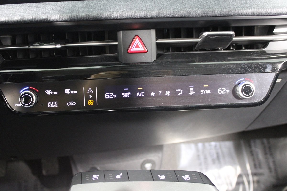 Used 2023 Kia EV6 Wind w/ Wind Technology Package RWD image 29