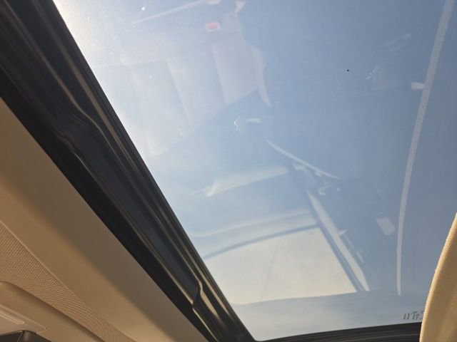 Used 2015 Toyota Sienna XLE image 23