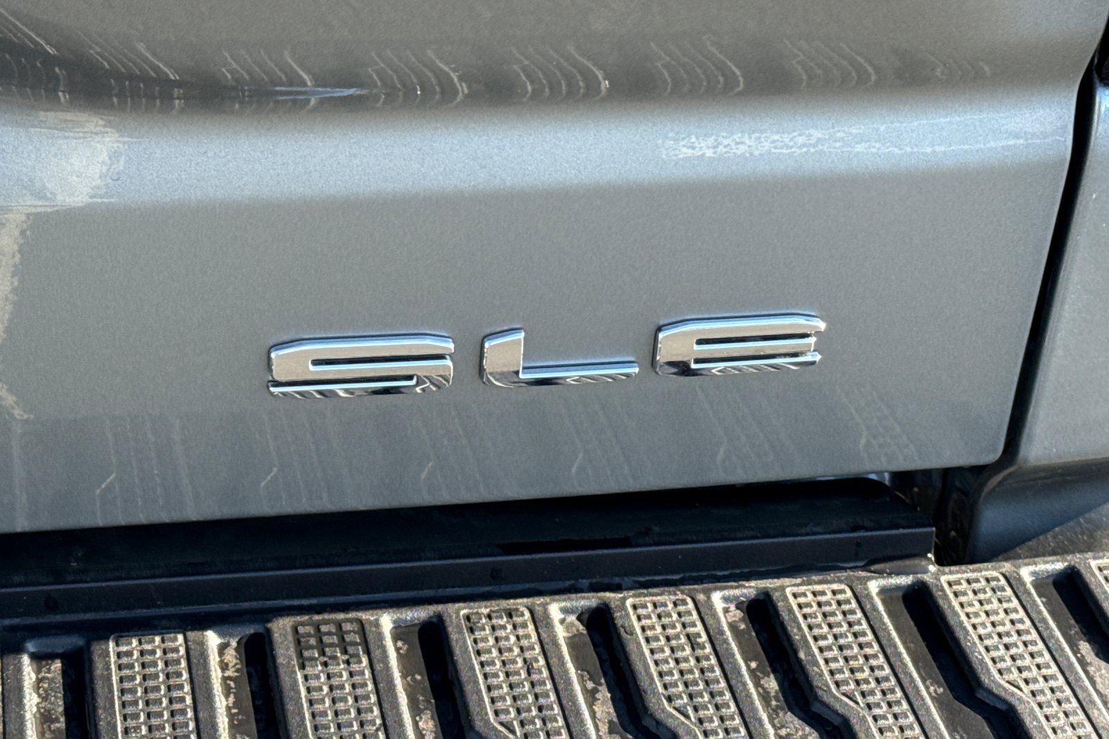 Used 2026 GMC Sierra 1500 SLE image 37