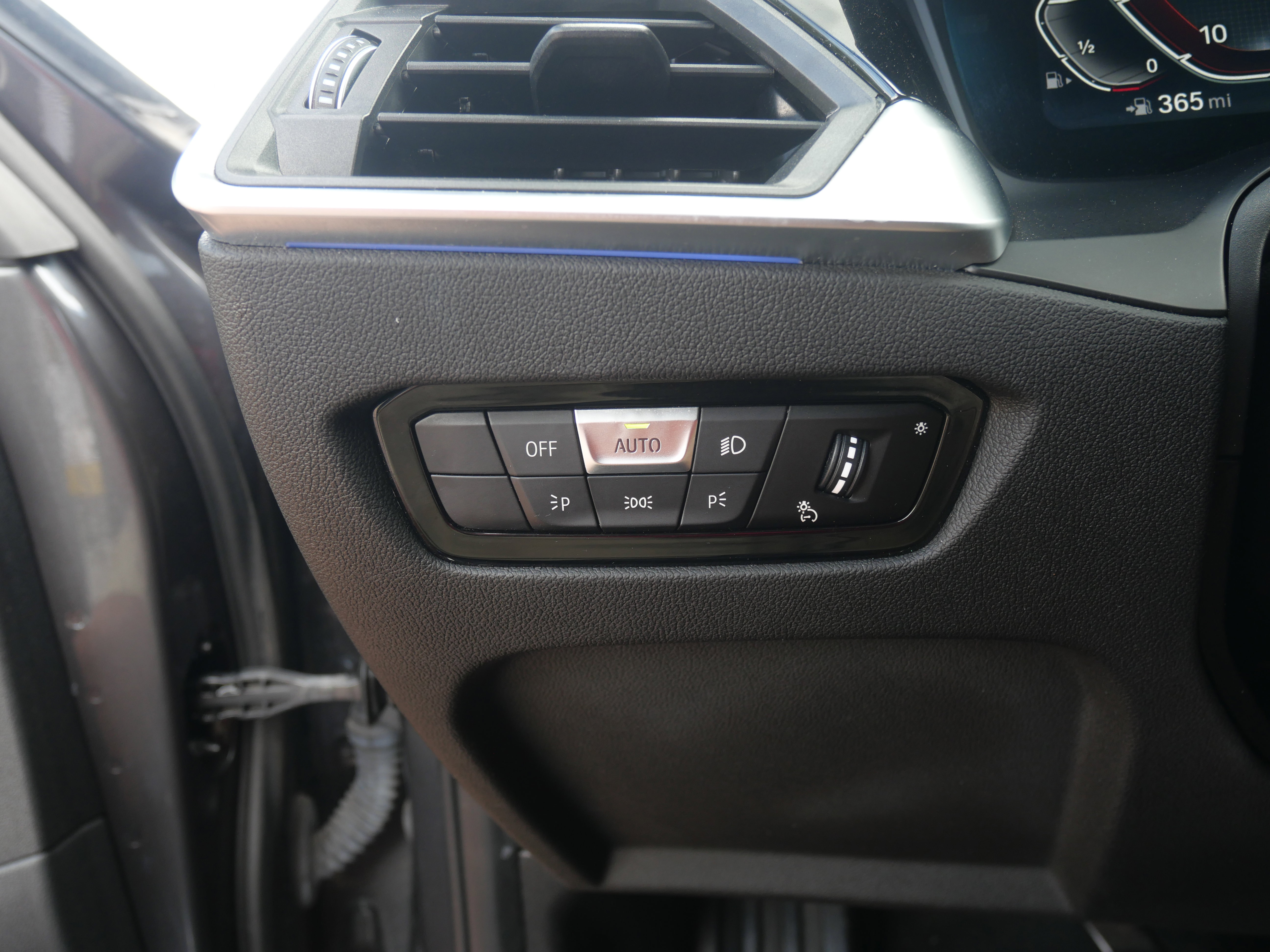 Used 2022 BMW 330i xDrive Sedan w/ Premium Package 2 image 10